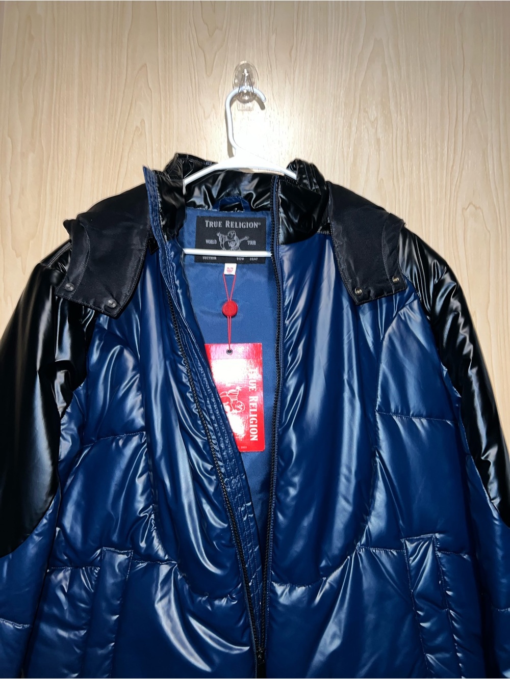 True Religion Navy and Black Quilted Puffer Jacket with Hood - Picture 3 of 13